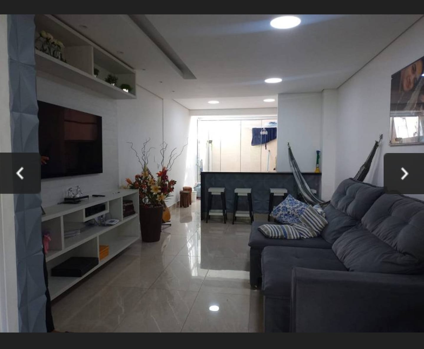 ALUGA-SE LINDA CASA COM 2 SUITES TODO PLANEJADO E COM ELETRO DOMESTICO