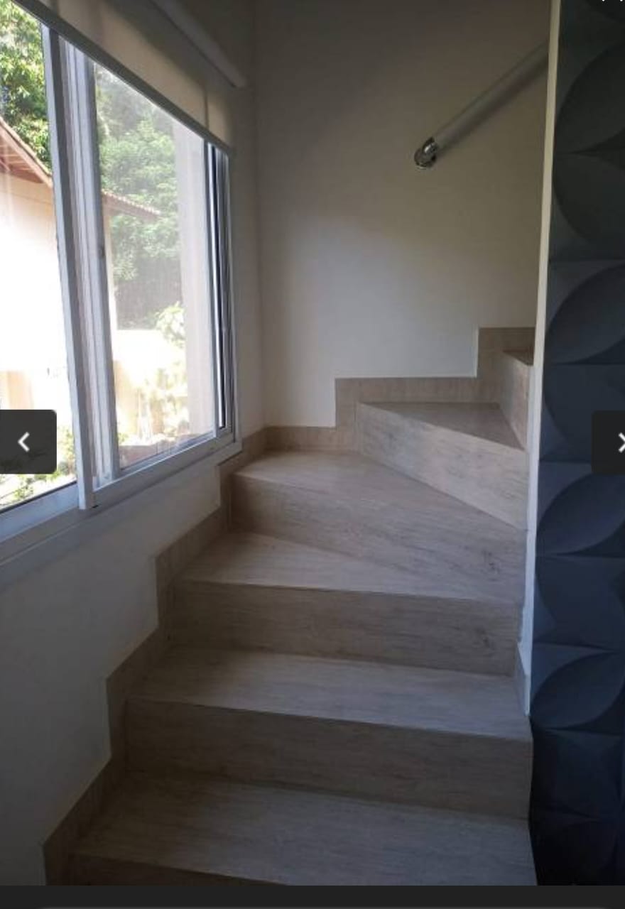 ALUGA-SE LINDA CASA COM 2 SUITES TODO PLANEJADO E COM ELETRO DOMESTICO