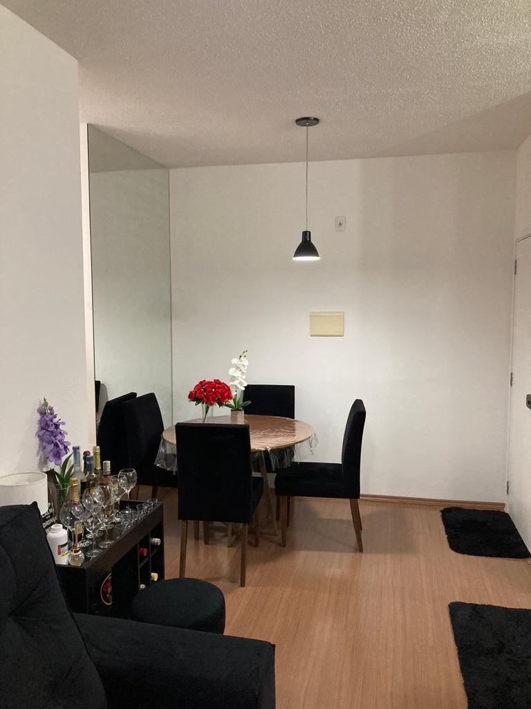 ALUGA-SE LINDO APT 2 DORMITÓRIOS COM PLANEJADOS NA COZINHA 