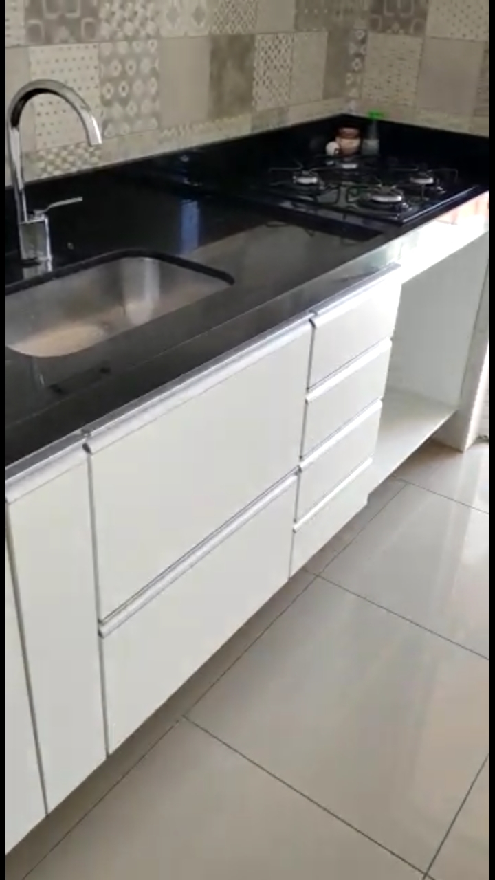 ALUGA-SE LINDO APT 2 DORMITÓRIOS SENDO 1 SUÍTE   -  JAGUARIBE 