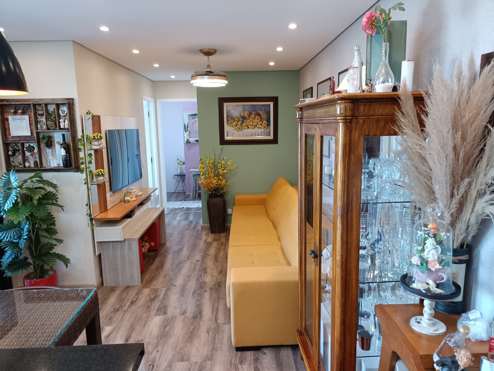 VENDE-SE LINDO APT 2 DORMITÓRIOS SENTO 1 SUÍTE CENTRO DE OSASCO -
