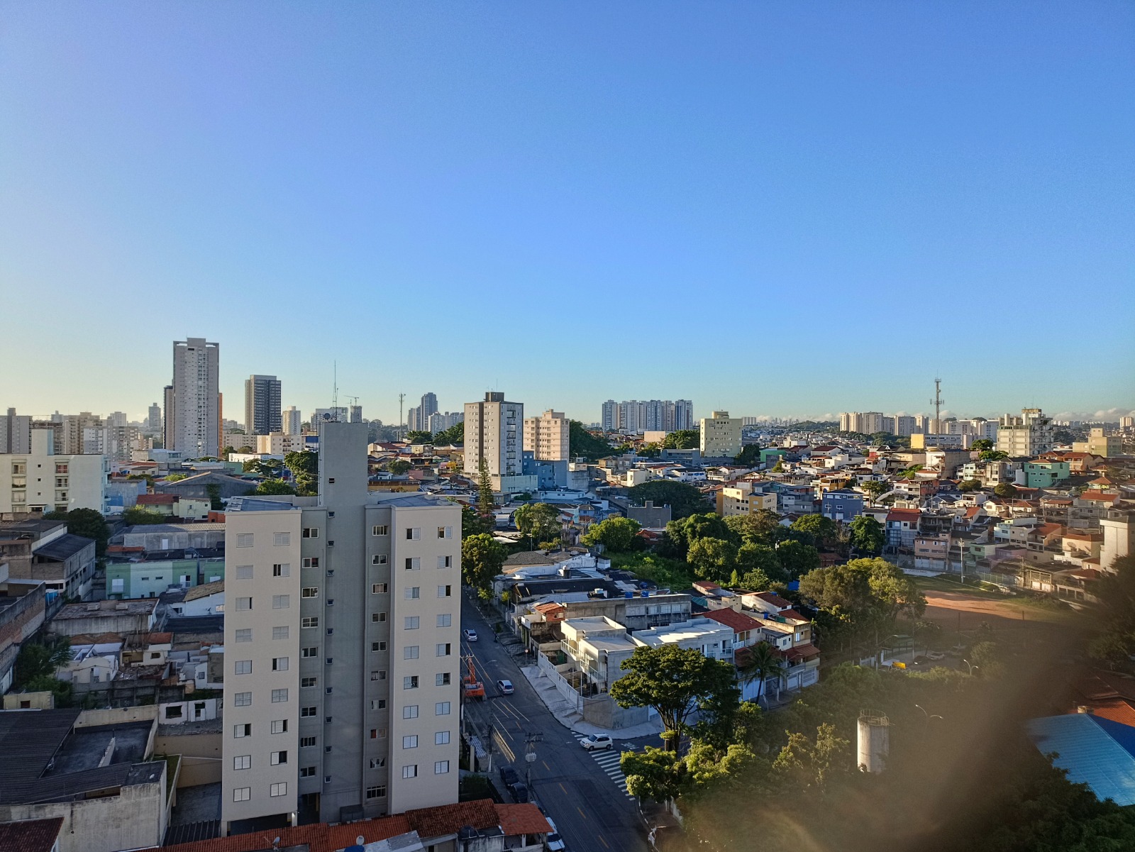 VENDE-SE LINDO APT 2 DORMITÓRIOS SENTO 1 SUÍTE CENTRO DE OSASCO -