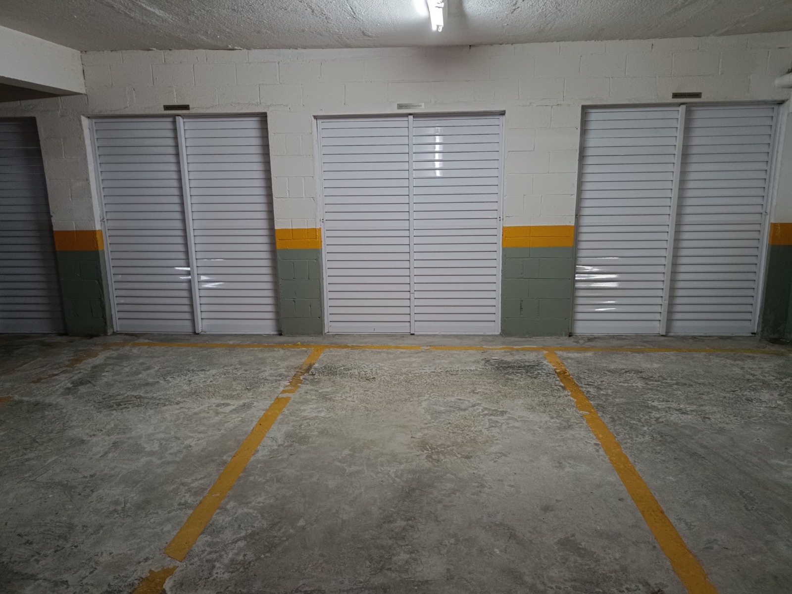 VENDE-SE LINDO APT 2 DORMITÓRIOS SENTO 1 SUÍTE CENTRO DE OSASCO -