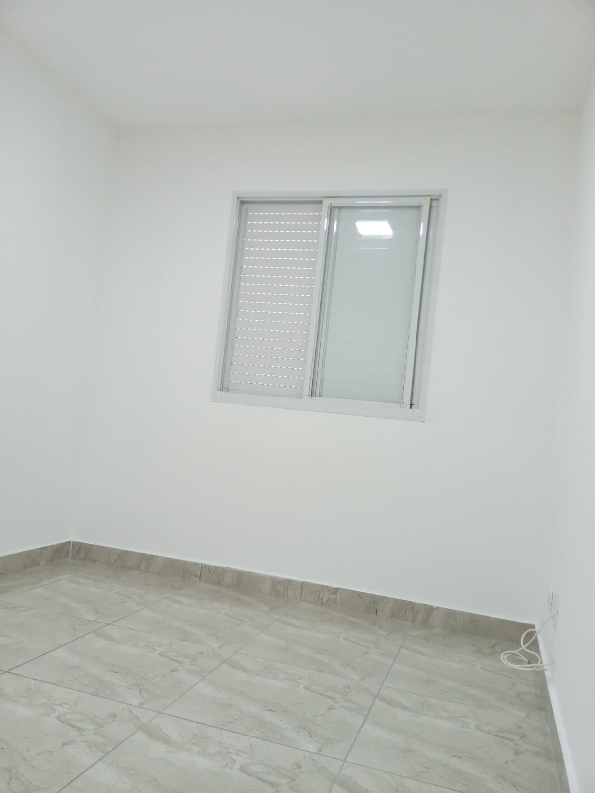 ALUGA-SE EXCELENTE APT 2 DORMITÓRIOS NO JD SÃO PEDRO OSASCO- SP 