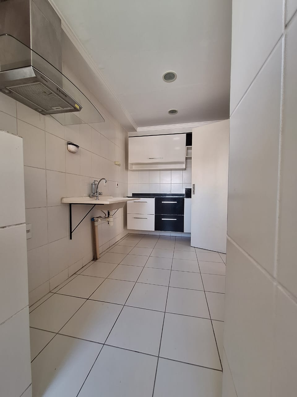 ALUGA-SE EXCELENTE APT 2 DORMITÓRIOS NO JD SÃO PEDRO OSASCO- SP 