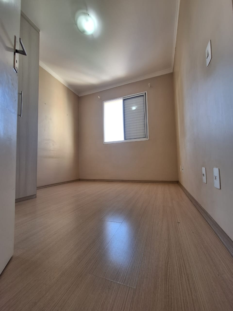ALUGA-SE EXCELENTE APT 2 DORMITÓRIOS NO JD SÃO PEDRO OSASCO- SP 