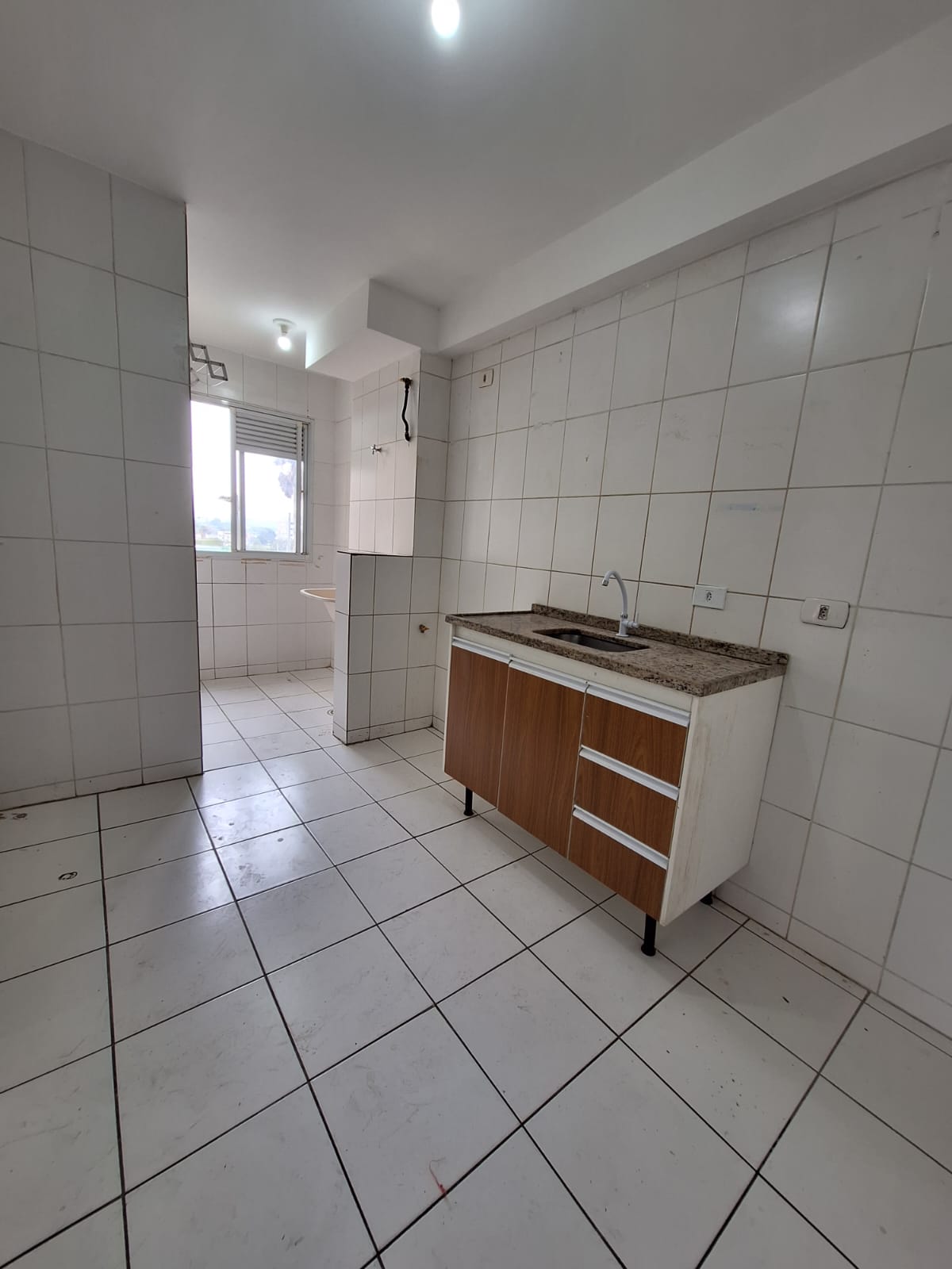 ALUGA-SE EXCELENTE APT 2 DORMITÓRIOS NO JD SÃO PEDRO 