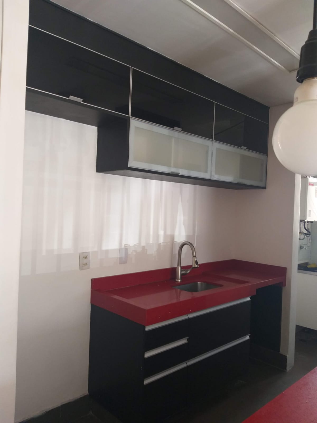 ALUGA-SE LINDOCOM ESTILO MODERNO