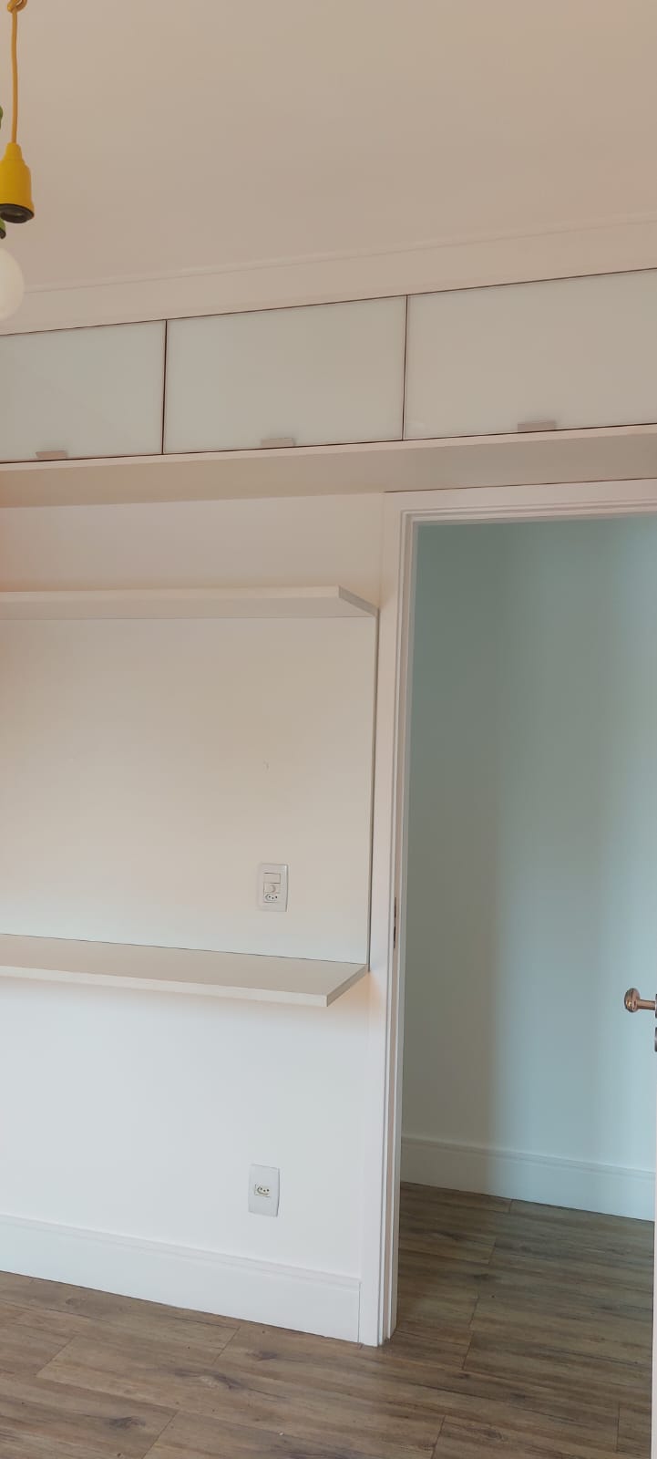 ALUGA-SE LINDOCOM ESTILO MODERNO