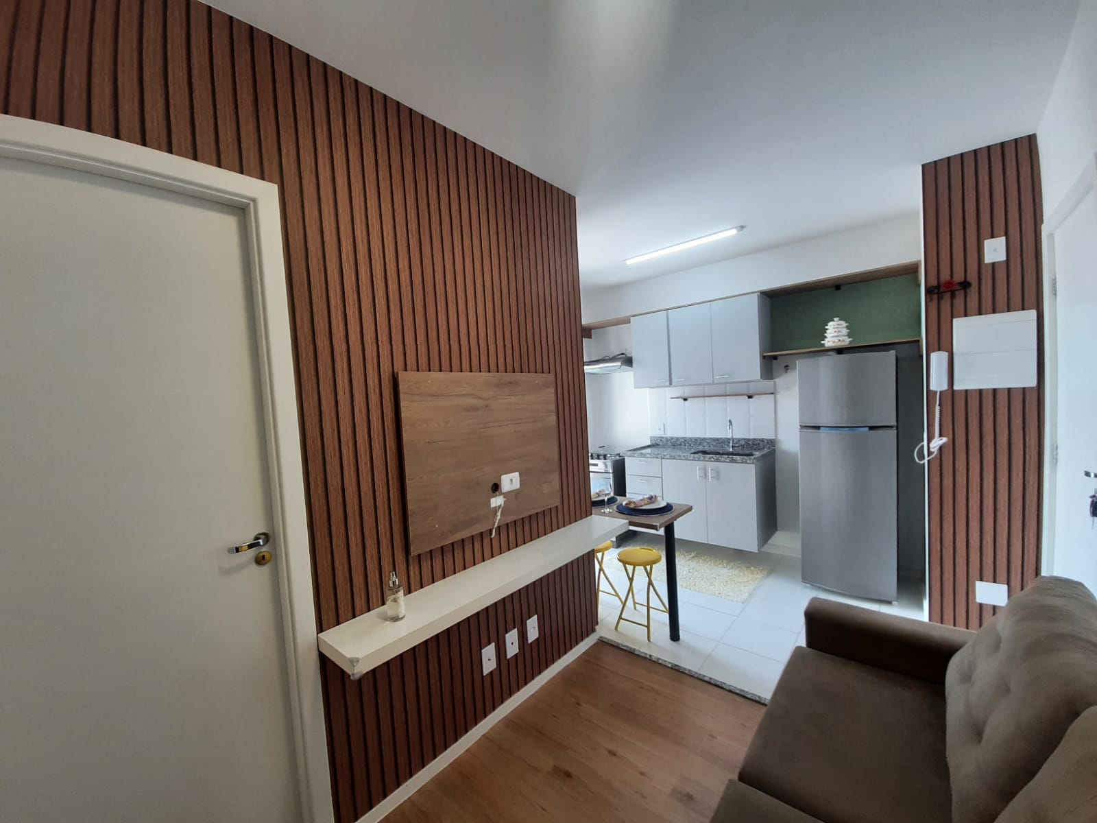 ALUGA-SE LINDO APT STUDIO NOVO COM 1 DORMOTORIO PROXIMO AO KM 18 