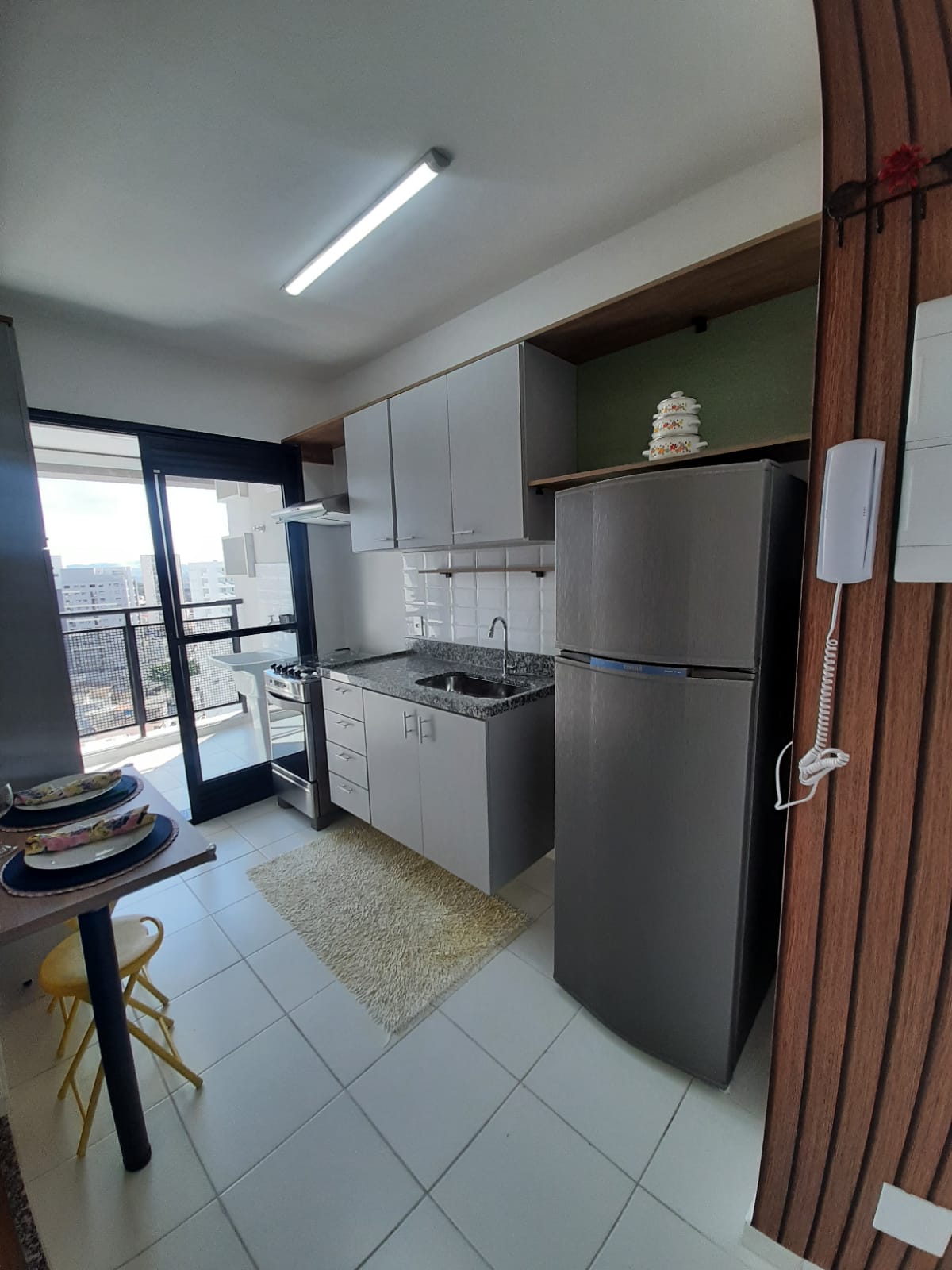 ALUGA-SE LINDO APT STUDIO NOVO COM 1 DORMOTORIO PROXIMO AO KM 18 