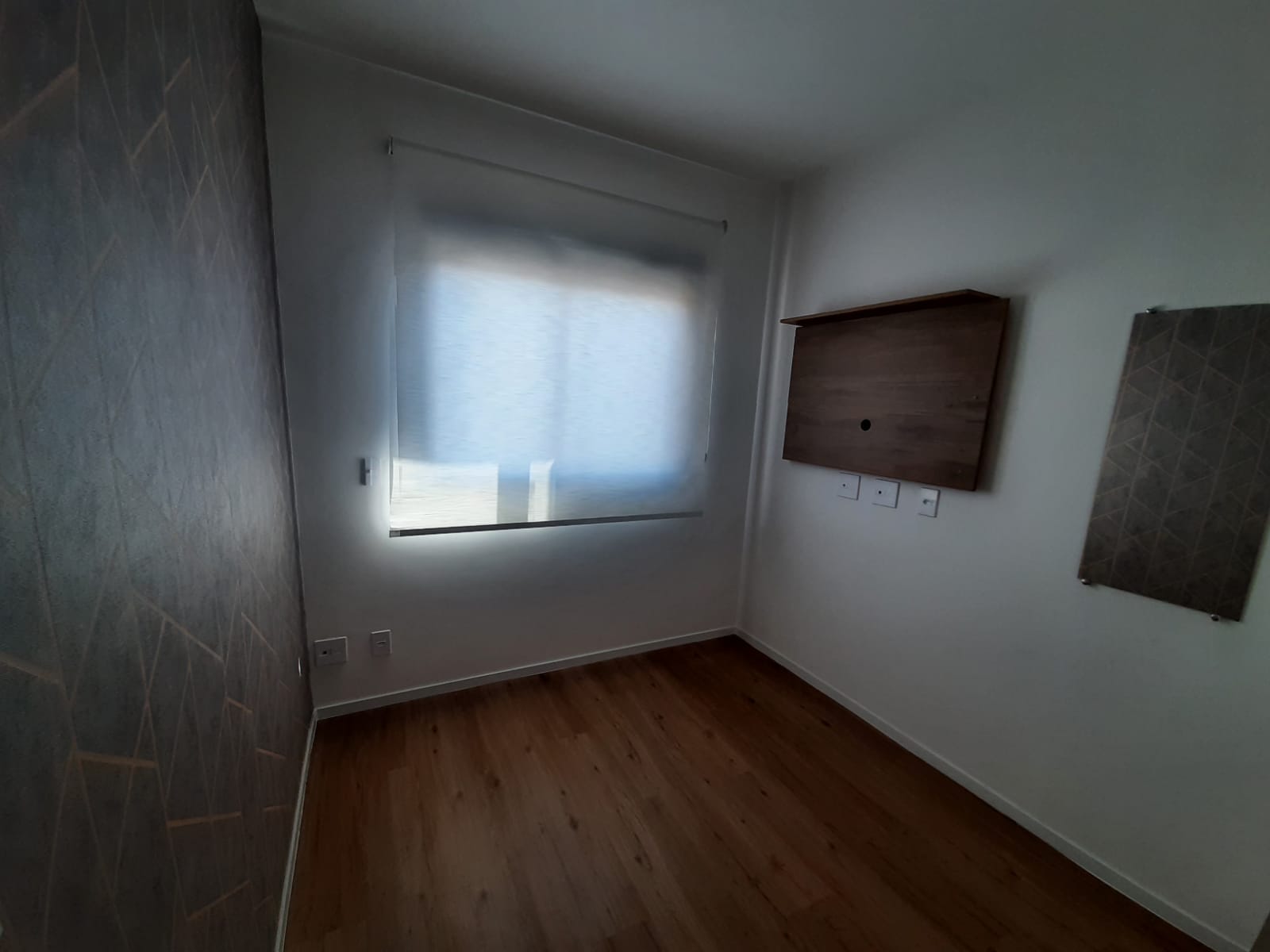 ALUGA-SE LINDO APT STUDIO NOVO COM 1 DORMOTORIO PROXIMO AO KM 18 