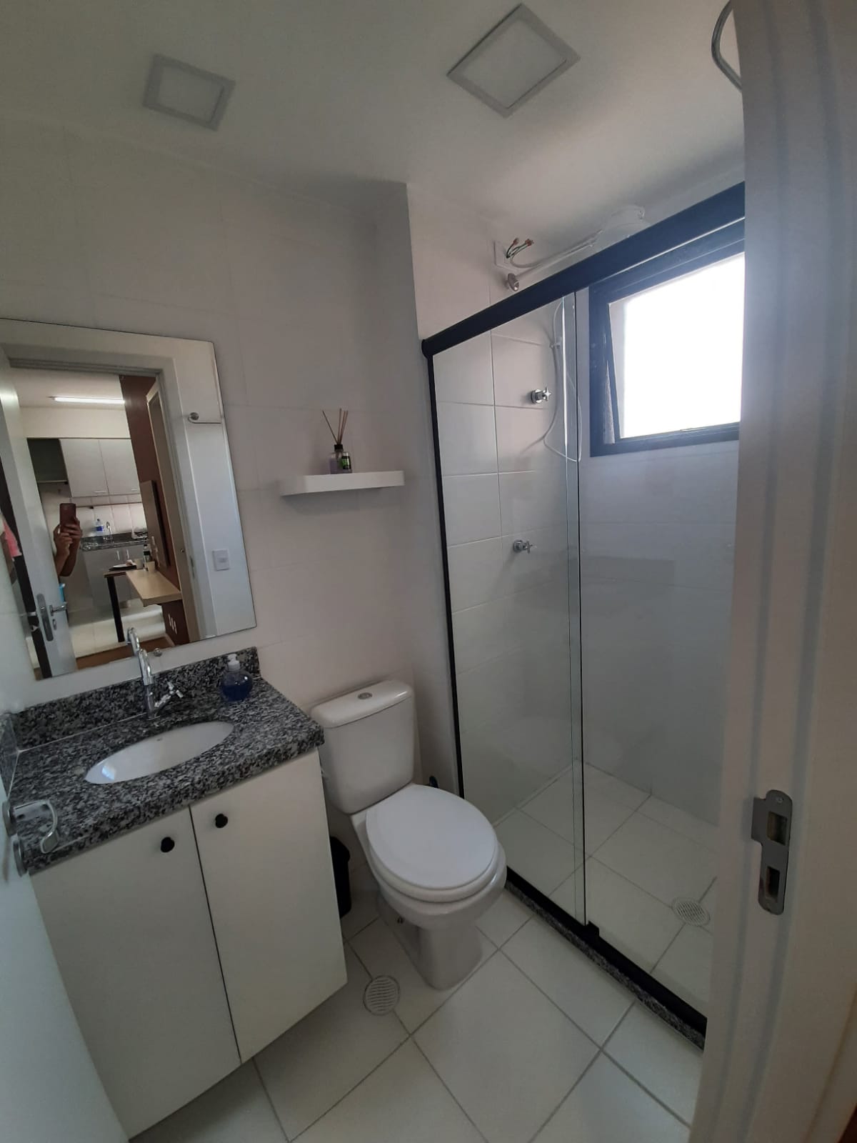 ALUGA-SE LINDO APT STUDIO NOVO COM 1 DORMOTORIO PROXIMO AO KM 18 