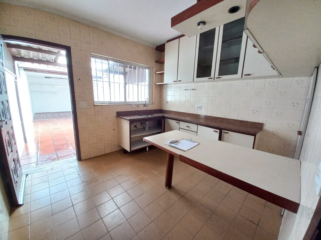 ALUGA-SE LINDA CASA  EM OTIMA LOCALIZAÇÃO EM  SÃO PAULO