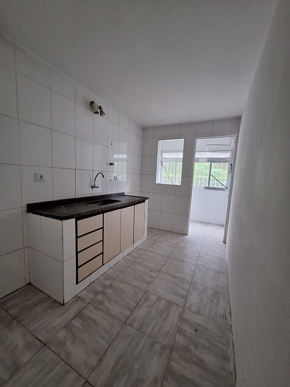 ALUGA-SE EXCELENTE APT  TÉRREO 2 DORMITÓRIOS COM 60 METROS² NO JD PINHEIROS EM PIRITUBA - SP.  LOCALIZAÇÃO PREVELIGIADA EM PARTE NOBRE DE PIRITUBA, PX AVENIDA ANASTACIO,  SUPERMERCADO CARREFOUR, FARMÁCIAS, CORREIOS, ACADEMIAS, COLÉGIOS, ESTAÇÃO DE TREM E TERMINAL DE ÓNIBUS ( TERMINAL PIRITUBA).   