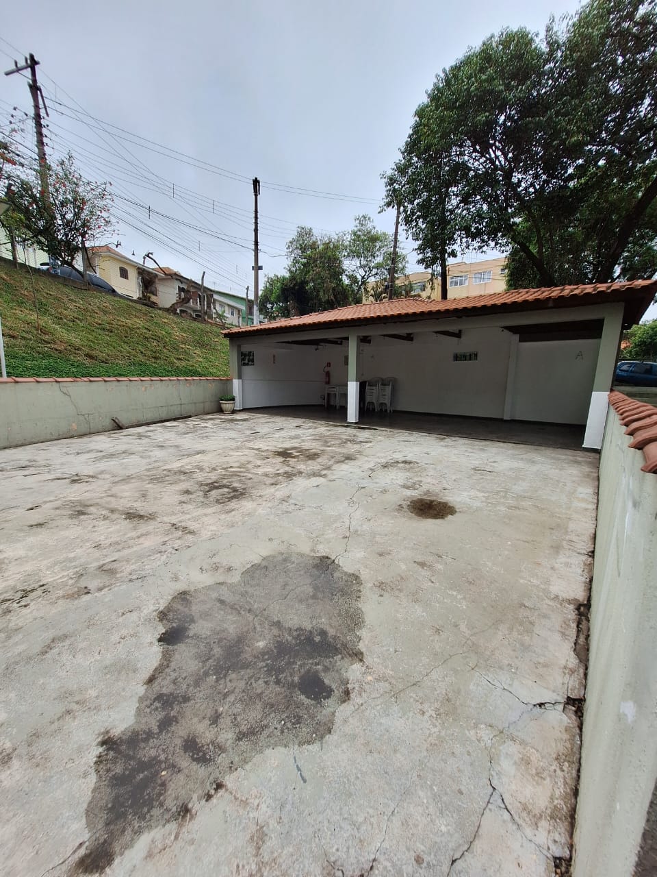 ALUGA-SE EXCELENTE APT  TÉRREO 2 DORMITÓRIOS COM 60 METROS² NO JD PINHEIROS EM PIRITUBA - SP.  LOCALIZAÇÃO PREVELIGIADA EM PARTE NOBRE DE PIRITUBA, PX AVENIDA ANASTACIO,  SUPERMERCADO CARREFOUR, FARMÁCIAS, CORREIOS, ACADEMIAS, COLÉGIOS, ESTAÇÃO DE TREM E TERMINAL DE ÓNIBUS ( TERMINAL PIRITUBA).   