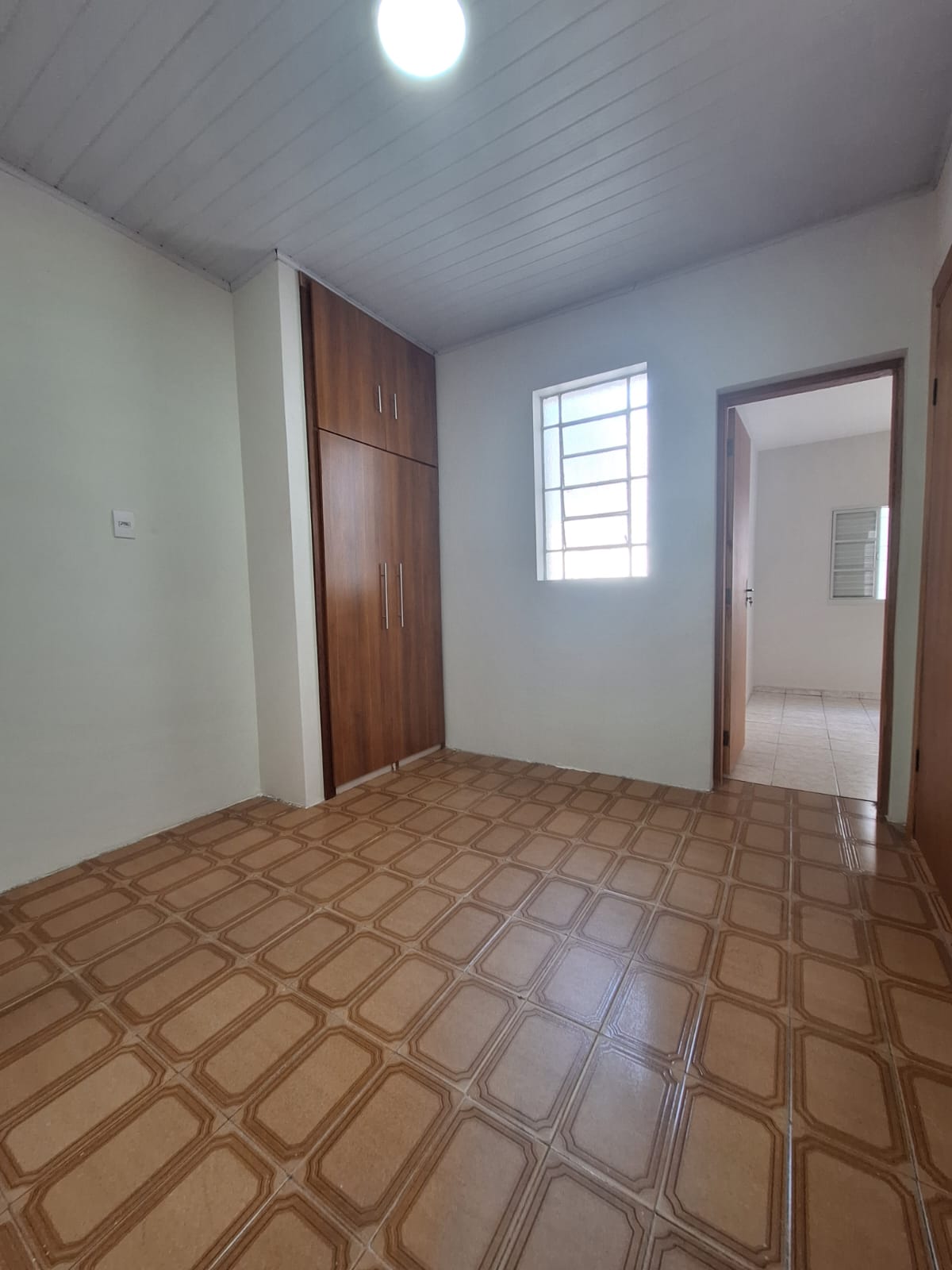 ÓTIMA OPORTUNIDADE PRA QUEM BUSCA IMÓVEL P LOCAÇÃO PRÓXIMO A ESTAÇÃO DE TREM.