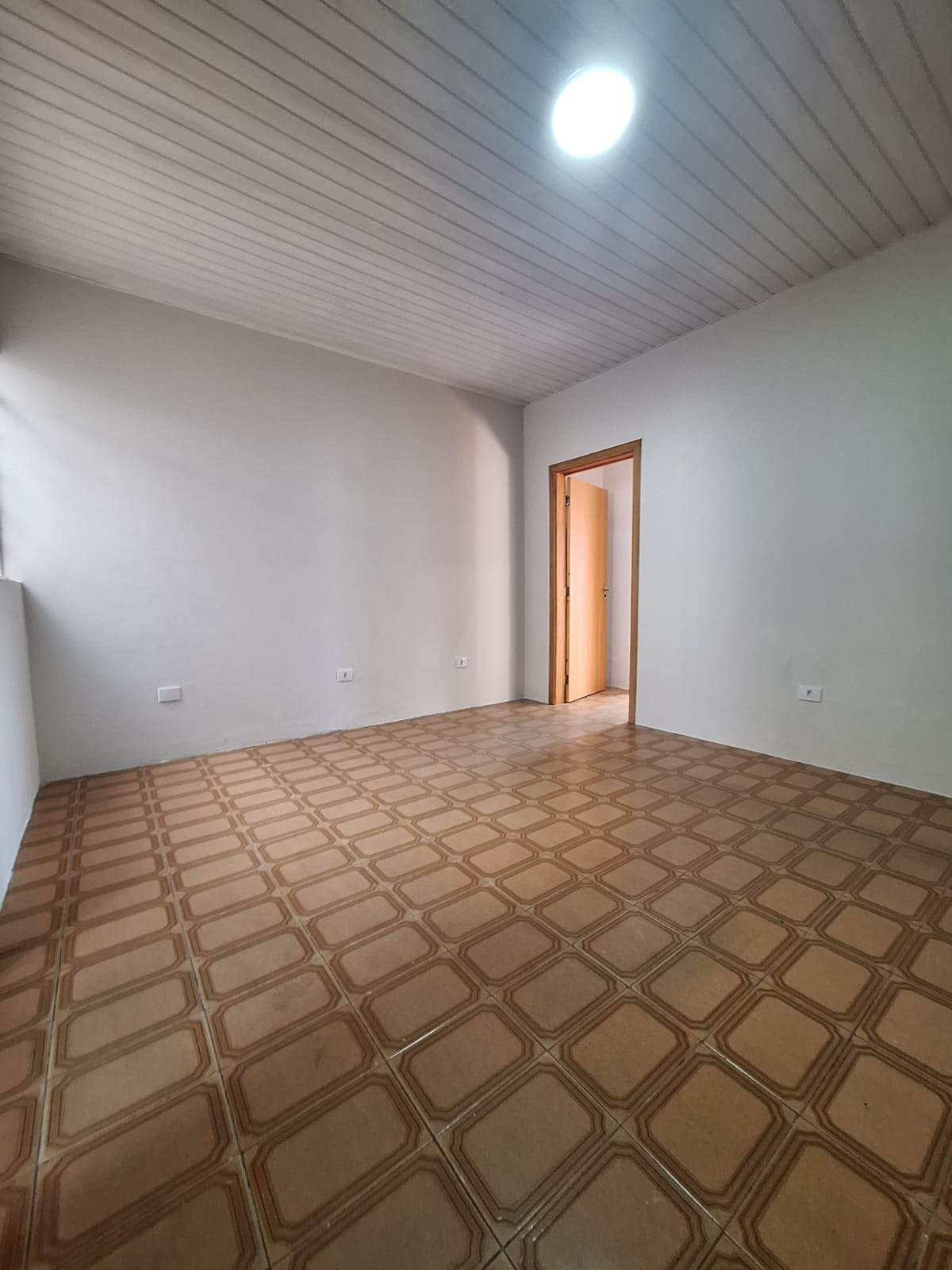 ÓTIMA OPORTUNIDADE PRA QUEM BUSCA IMÓVEL P LOCAÇÃO PRÓXIMO A ESTAÇÃO DE TREM.