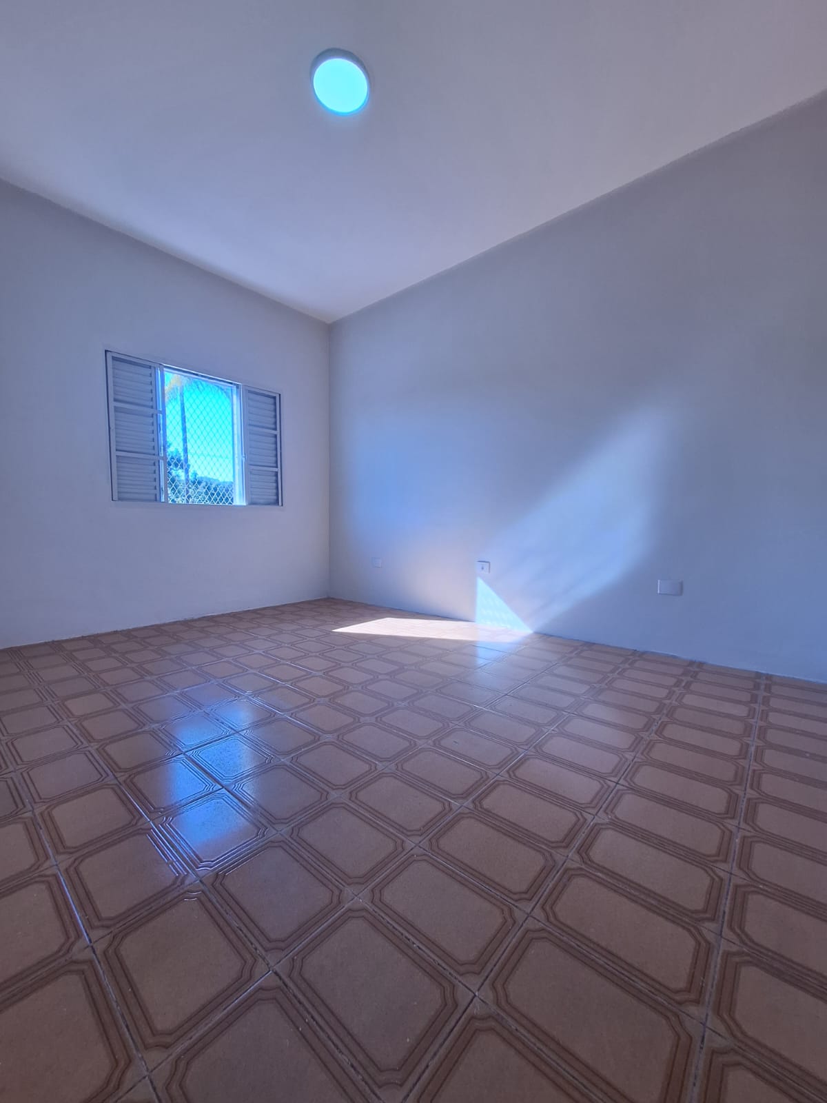 ÓTIMA OPORTUNIDADE PRA QUEM BUSCA IMÓVEL P LOCAÇÃO PRÓXIMO A ESTAÇÃO DE TREM.