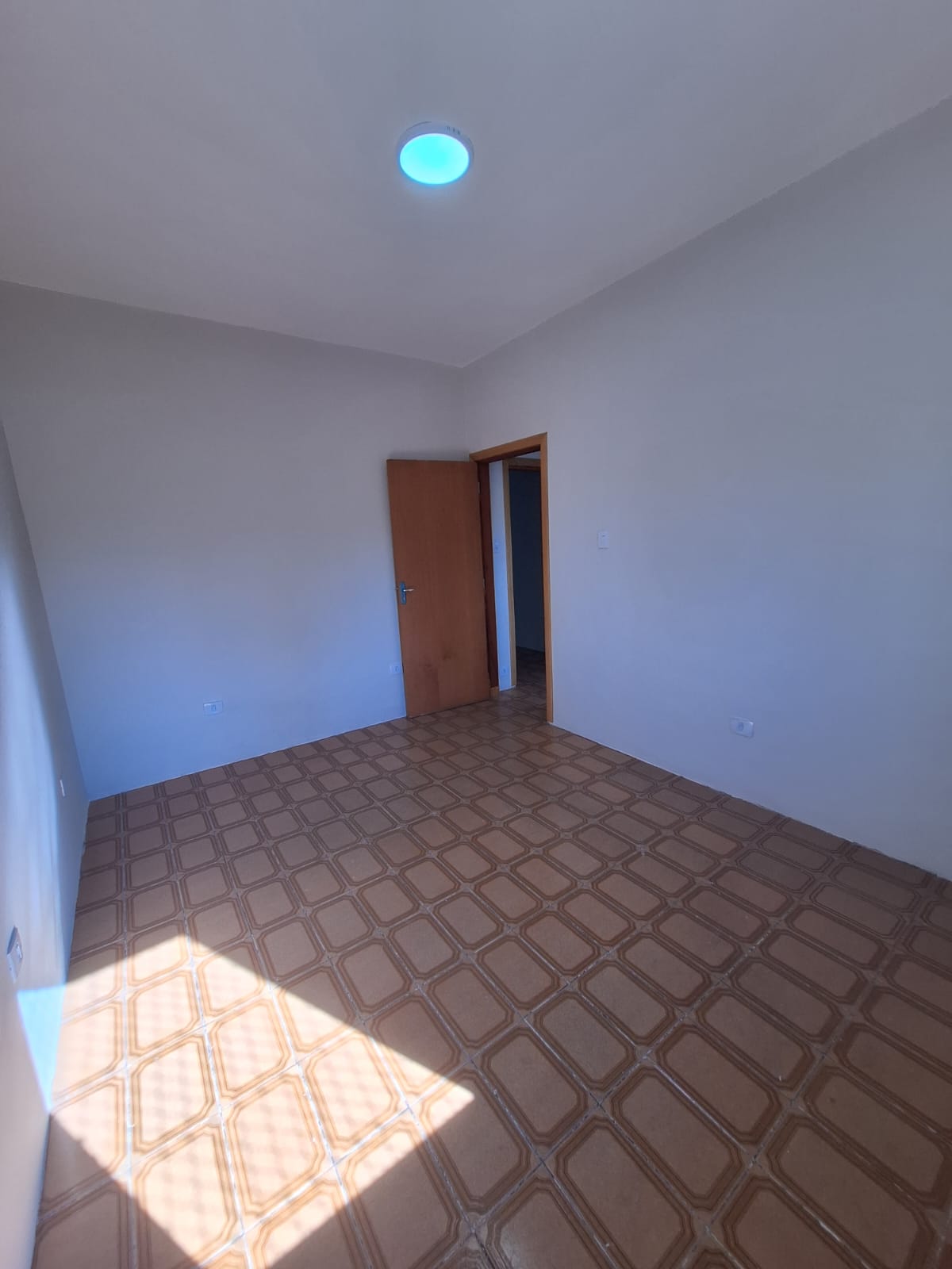 ÓTIMA OPORTUNIDADE PRA QUEM BUSCA IMÓVEL P LOCAÇÃO PRÓXIMO A ESTAÇÃO DE TREM.