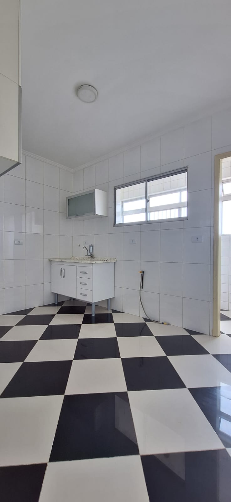 ALUGA-SE EXCELENTE APT COM 2  DORMITÓRIO  NA AVENIDA FLORA - JD JAGUARIBE - OSASCO 