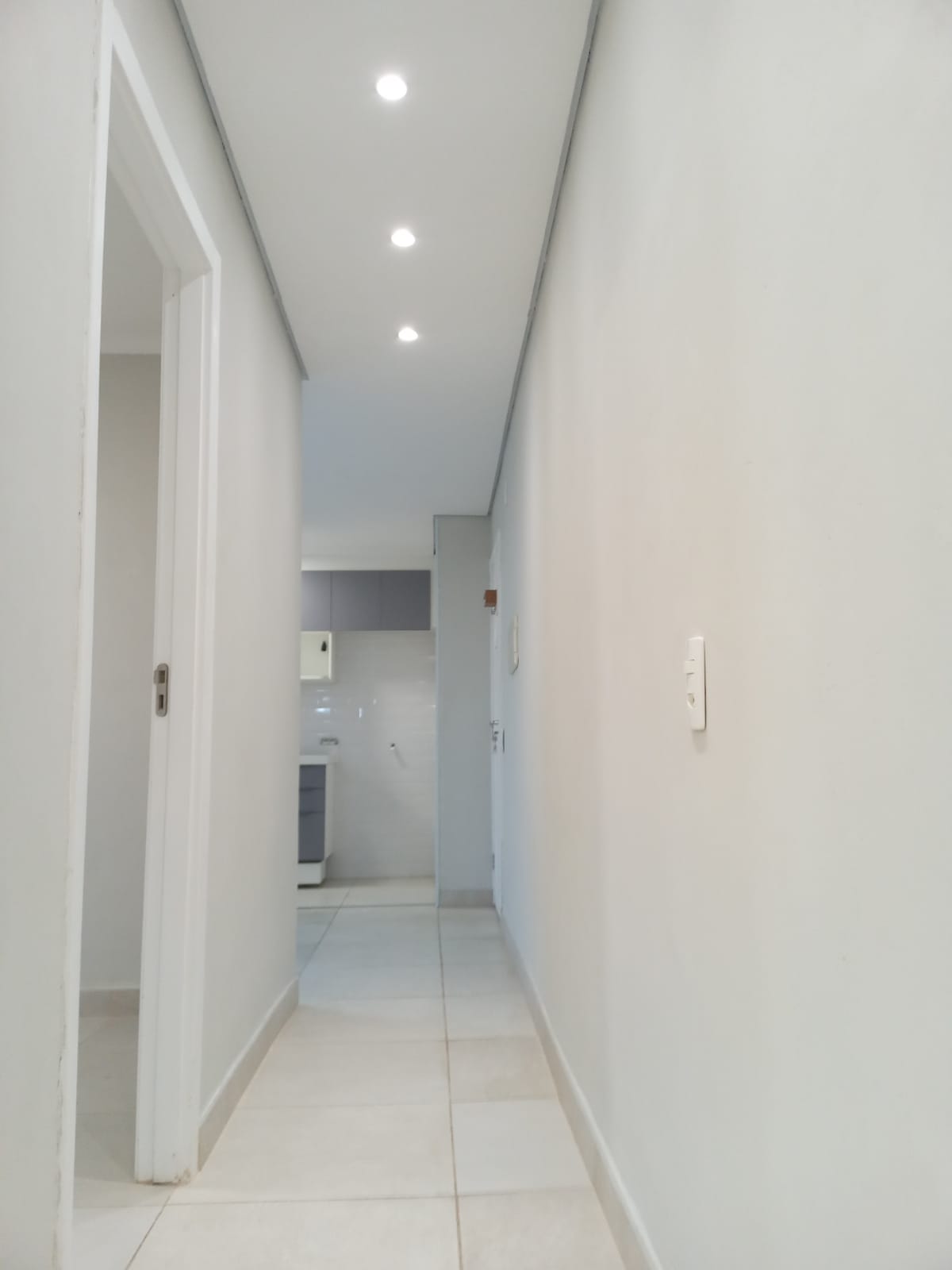 VENDE-SE LINDO APT COM ENTRADA DE 100 MIL REAIS E ACETAMOS FAZER CONTRATO DE GAVETA ( NÃO  PRECISA FAZER FINANCIAMENTO). 