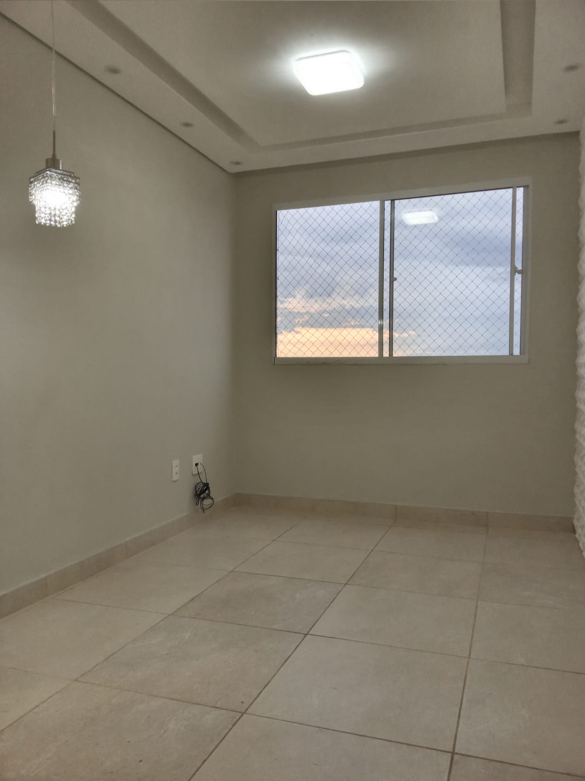 VENDE-SE LINDO APT COM ENTRADA DE 100 MIL REAIS E ACETAMOS FAZER CONTRATO DE GAVETA ( NÃO  PRECISA FAZER FINANCIAMENTO). 