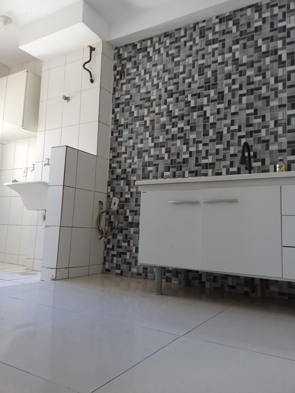 VENDE-SE EXCELENTE APT 2 DORMITÓRIOS NO JD SÃO PEDRO- OSASCO.