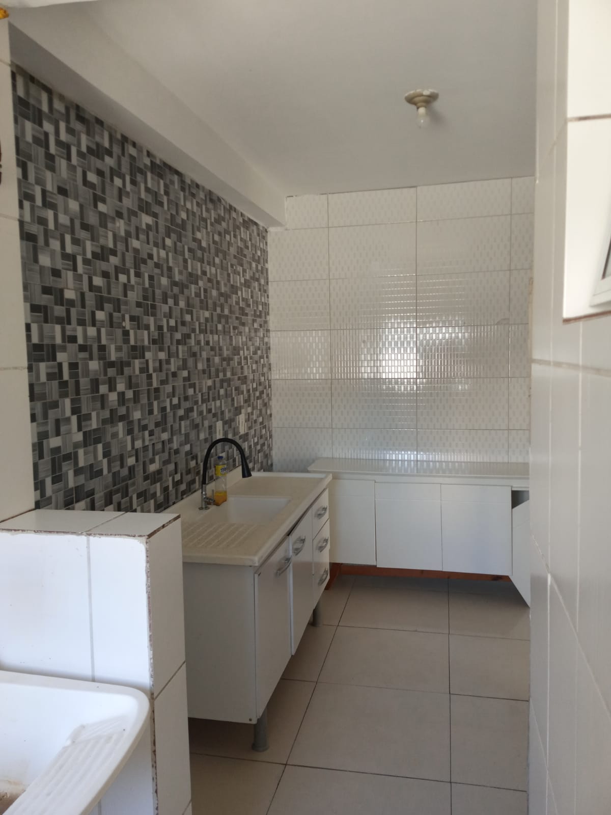 VENDE-SE EXCELENTE APT 2 DORMITÓRIOS NO JD SÃO PEDRO- OSASCO.