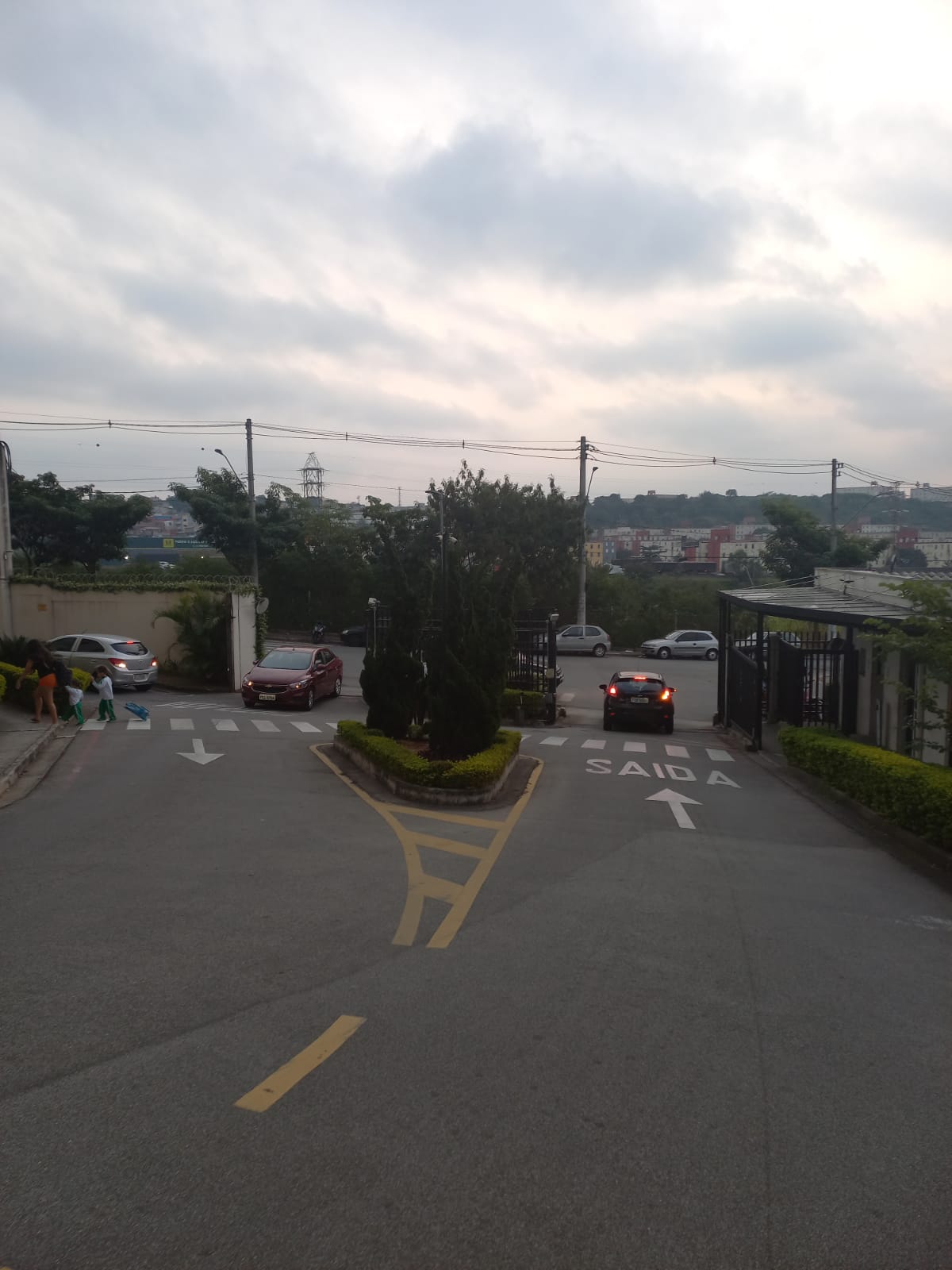 VENDE-SE EXCELENTE APT 2 DORMITÓRIOS NO JD SÃO PEDRO- OSASCO.