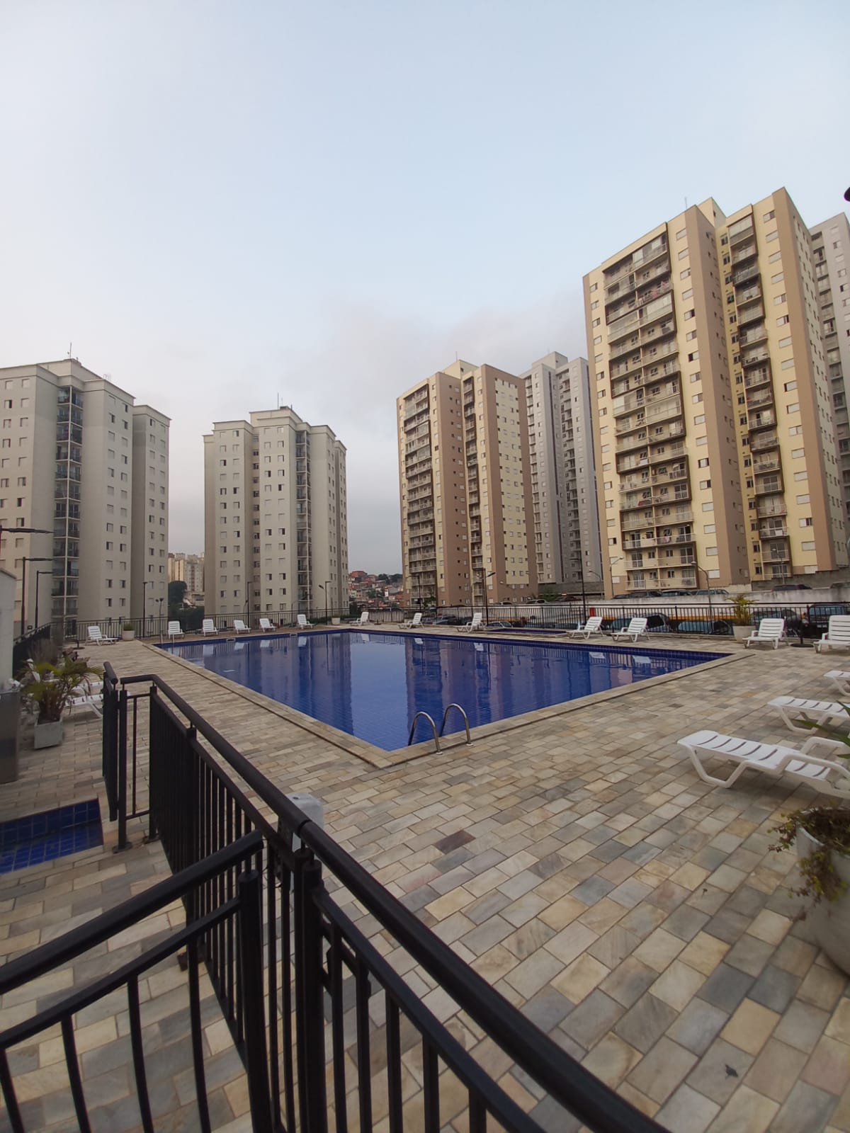 VENDE-SE EXCELENTE APT 2 DORMITÓRIOS NO JD SÃO PEDRO- OSASCO.