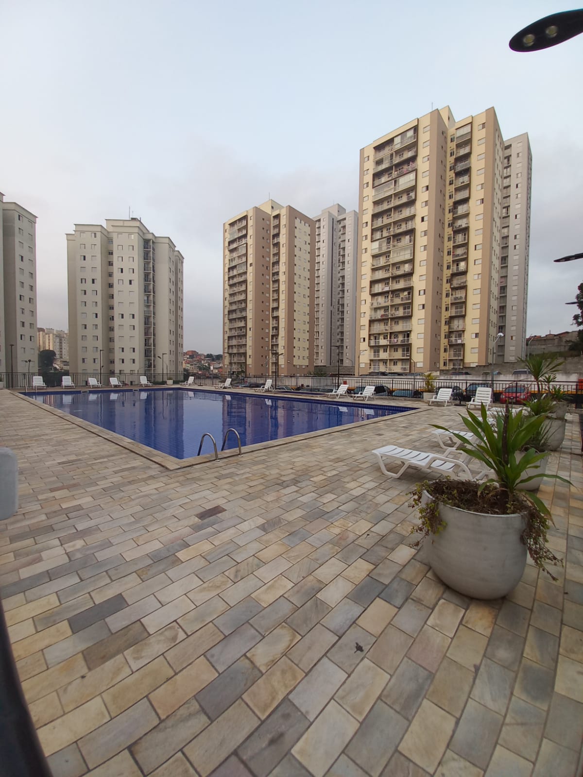 VENDE-SE EXCELENTE APT 2 DORMITÓRIOS NO JD SÃO PEDRO- OSASCO.