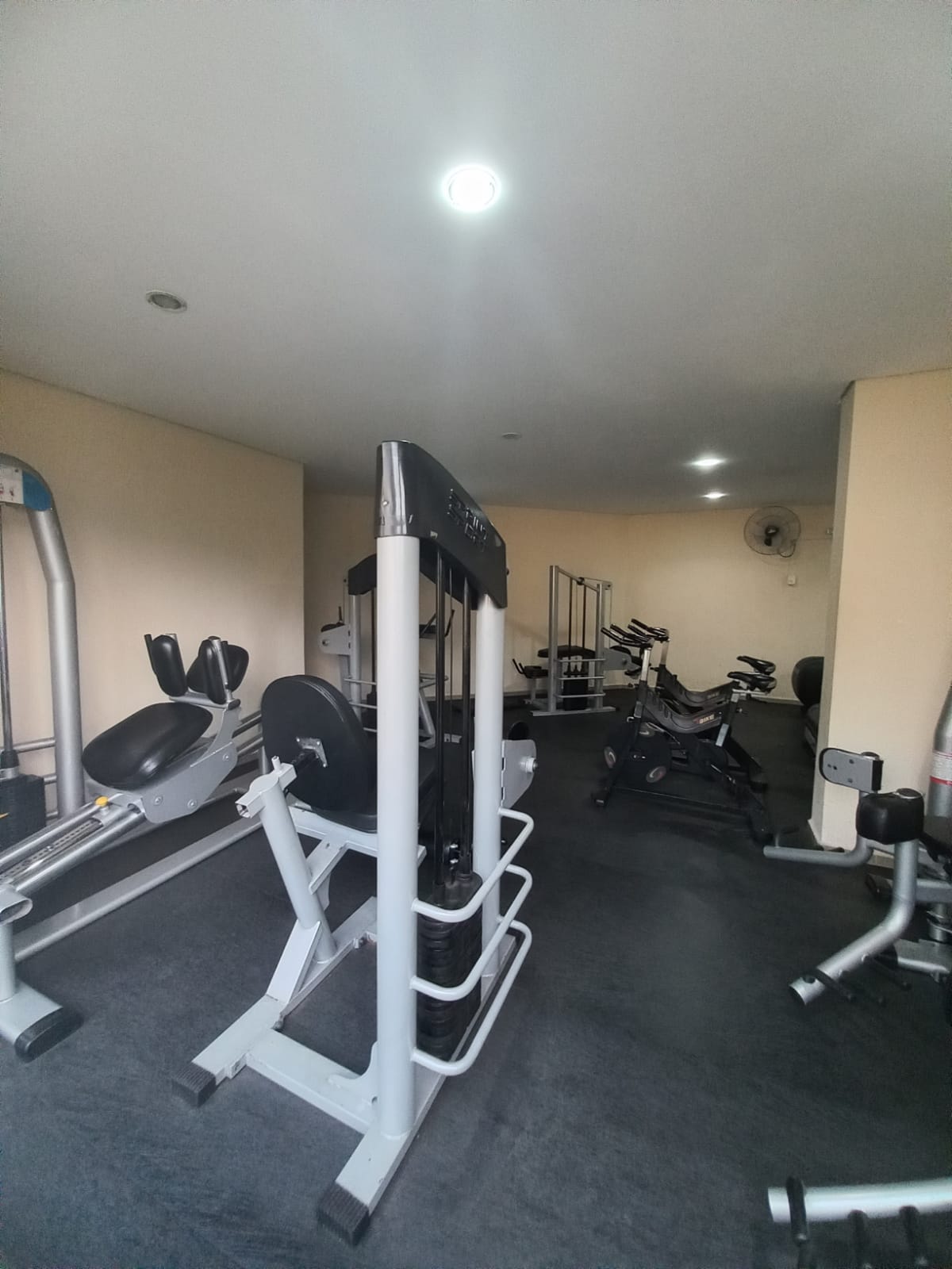 VENDE-SE EXCELENTE APT 2 DORMITÓRIOS NO JD SÃO PEDRO- OSASCO.