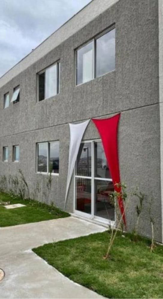 VENDE-SE APT  2 DORMITÓRIOS COM ENTRADA DE 55 MIL REAIS E ACETAMOS FAZER CONTRATO DE GAVETA ( NÃO  PRECISA FAZER FINANCIAMENTO).   