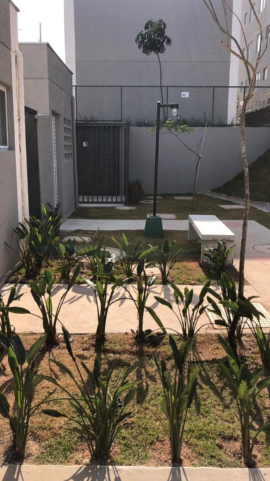 VENDE-SE APT  2 DORMITÓRIOS COM ENTRADA DE 55 MIL REAIS E ACETAMOS FAZER CONTRATO DE GAVETA ( NÃO  PRECISA FAZER FINANCIAMENTO).   