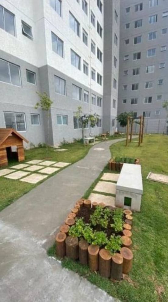 VENDE-SE APT  2 DORMITÓRIOS COM ENTRADA DE 55 MIL REAIS E ACETAMOS FAZER CONTRATO DE GAVETA ( NÃO  PRECISA FAZER FINANCIAMENTO).   