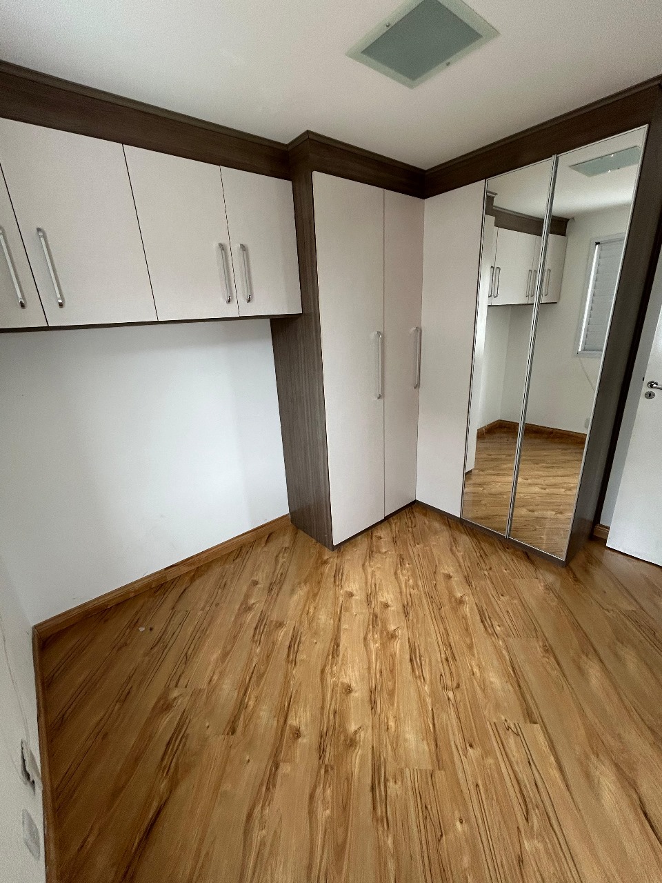 ALUGUE AGORA!  Excelente Apartamento 2 Dormitórios Todo Planejado!  Localizado na Av. Novo Osasco, SP, com localização privilegiada