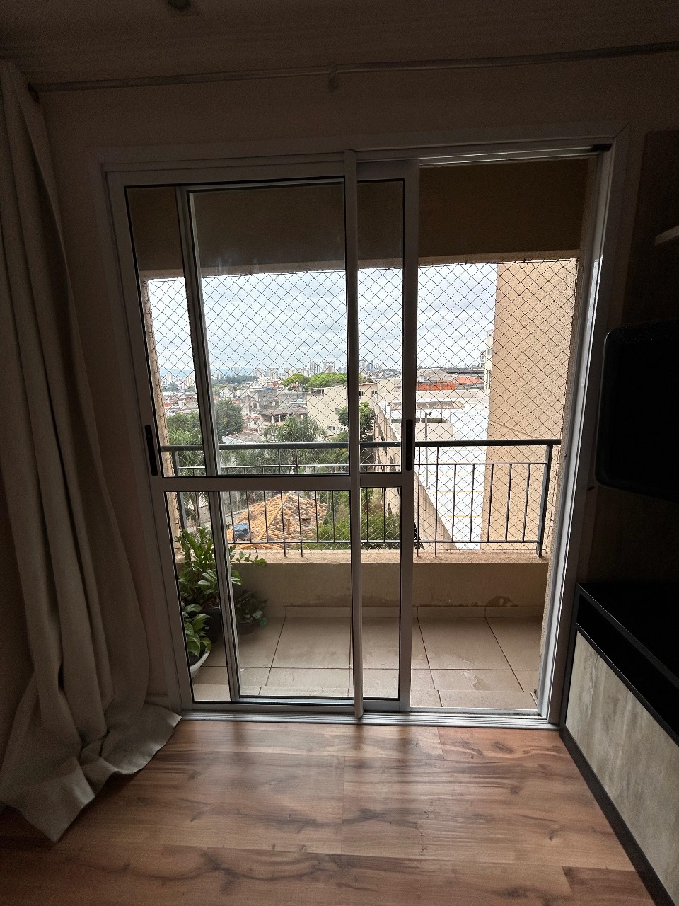 ALUGUE AGORA!  Excelente Apartamento 2 Dormitórios Todo Planejado!  Localizado na Av. Novo Osasco, SP, com localização privilegiada