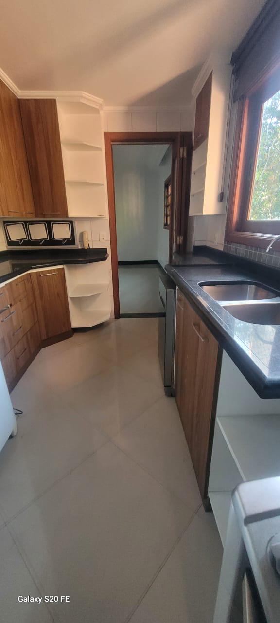 ???? *Casa Completa para Aluguel - Pacote R$ 5.000,00* ????  ???? *Casa Espetacular em Condomínio Privativo* ????  ???? *Localização Privilegiada:* Estrada da Aldeia, 752 - Próximo ao The Square e Raposo Tavares