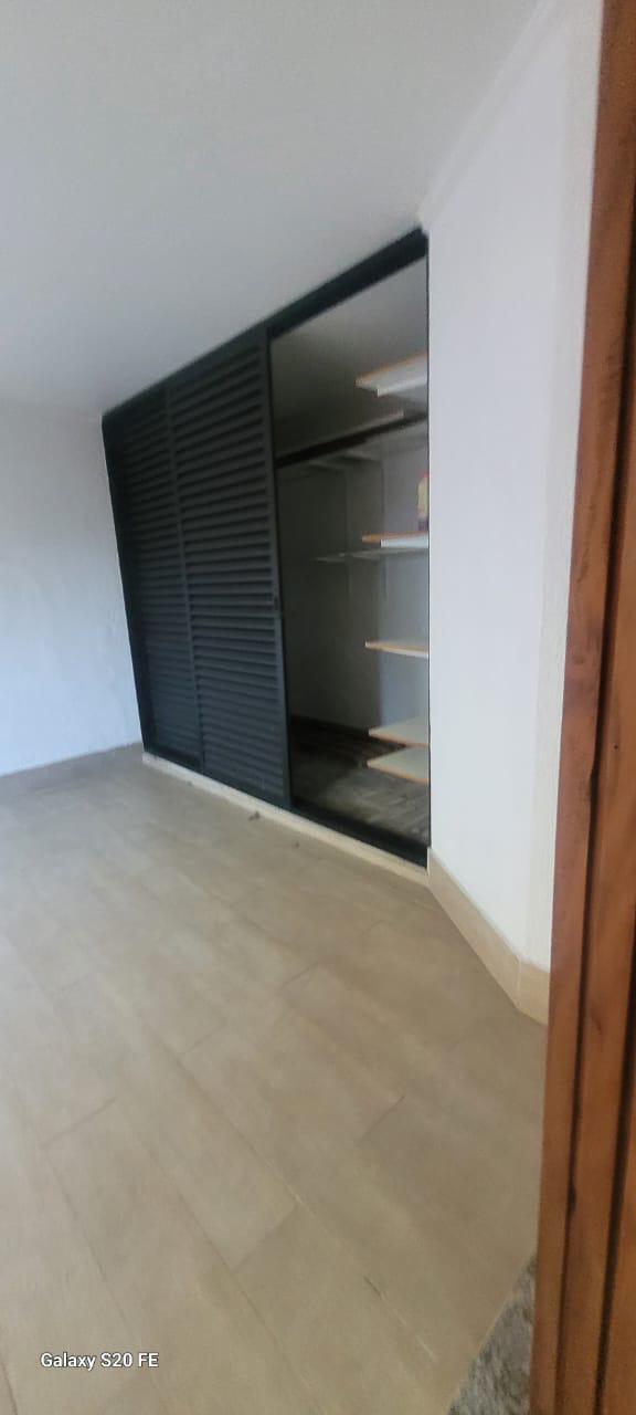 ???? *Casa Completa para Aluguel - Pacote R$ 5.000,00* ????  ???? *Casa Espetacular em Condomínio Privativo* ????  ???? *Localização Privilegiada:* Estrada da Aldeia, 752 - Próximo ao The Square e Raposo Tavares