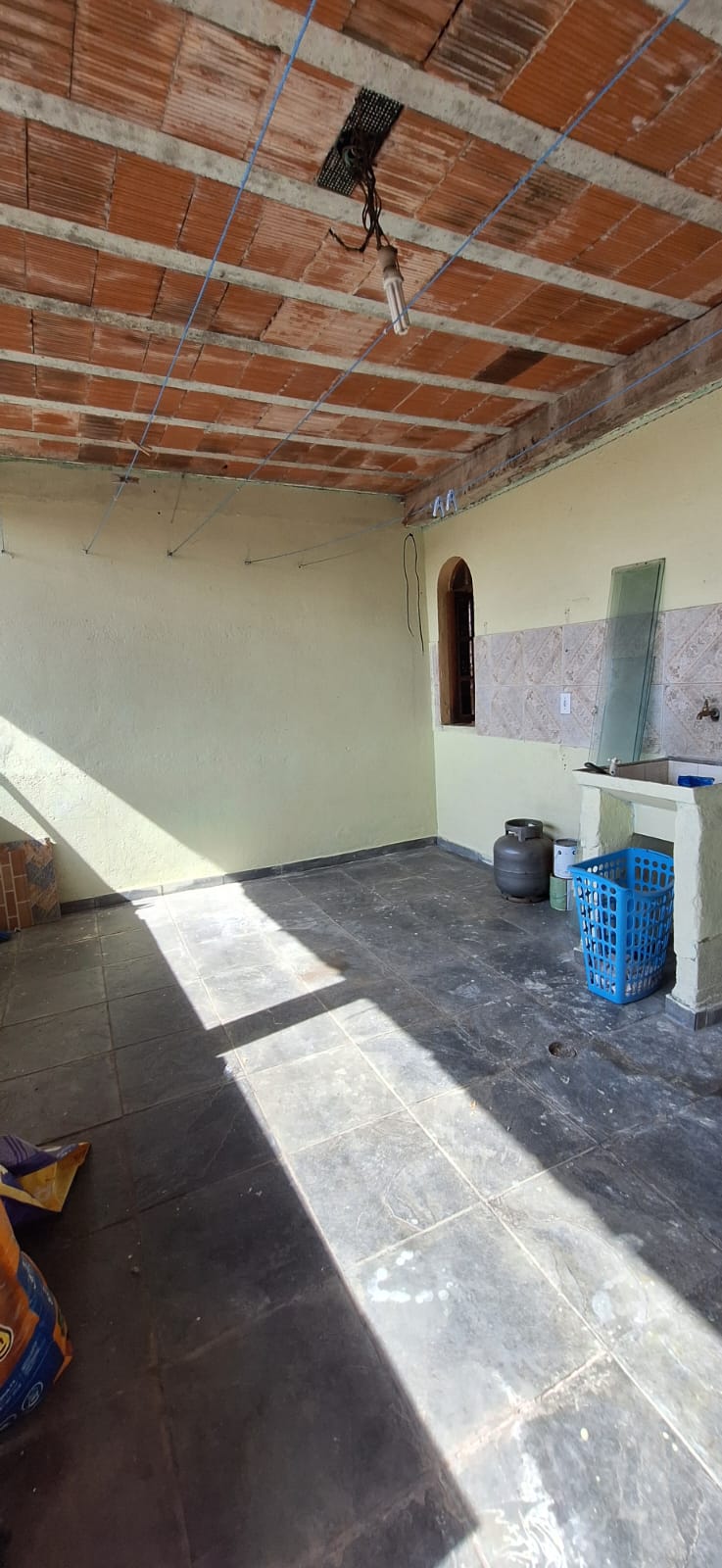 VENDA EXCLUSIVA!  Casa de 3 Dormitórios (sendo 1 Suíte com Banheira) em Osasco-SP!