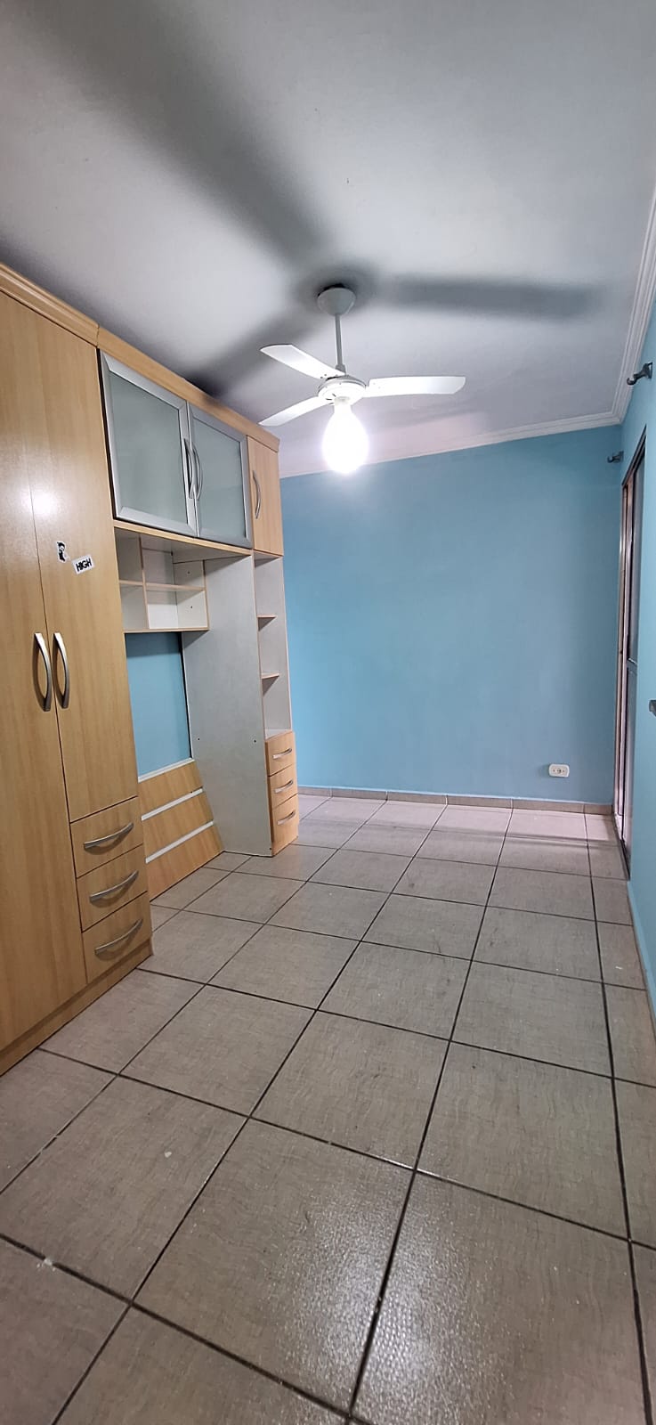 VENDA EXCLUSIVA!  Casa de 3 Dormitórios (sendo 1 Suíte com Banheira) em Osasco-SP!