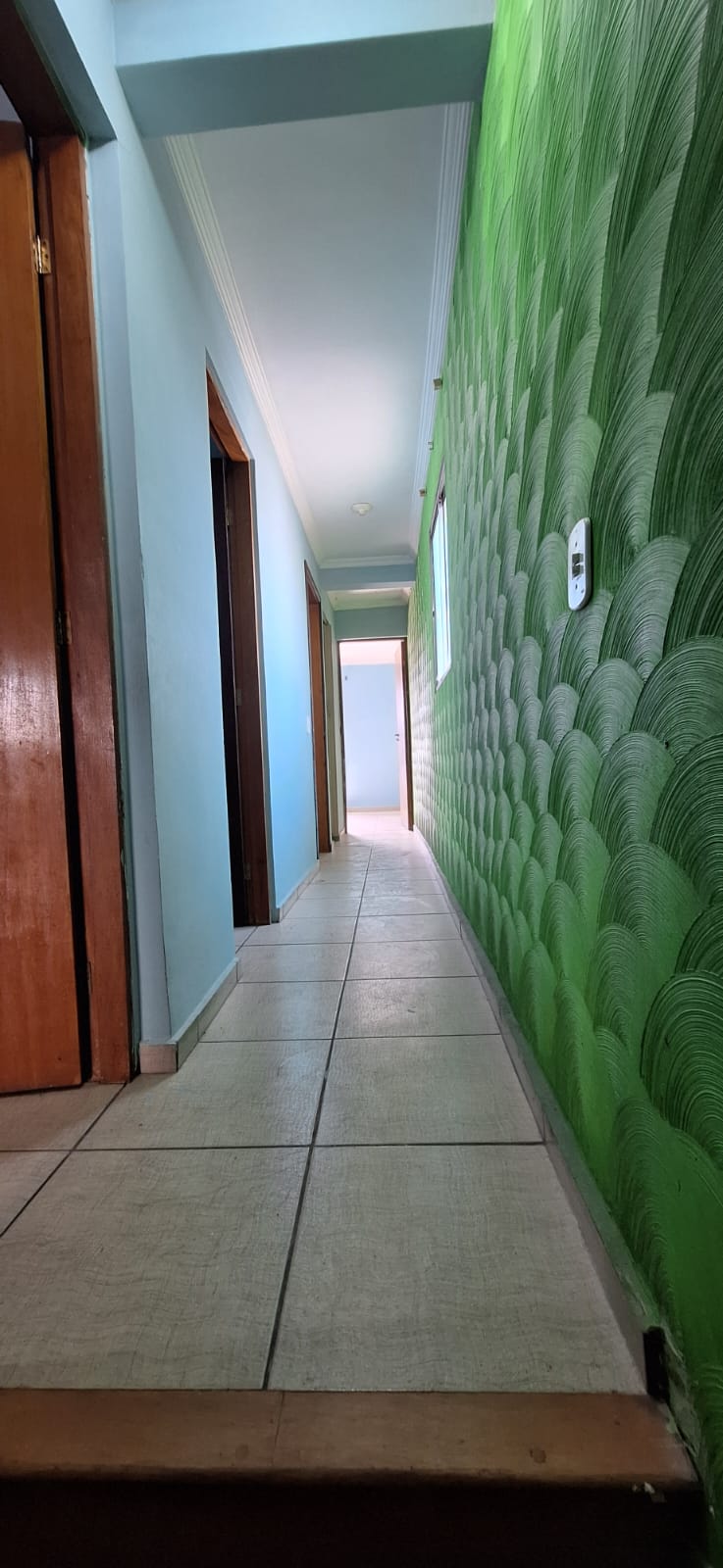 VENDA EXCLUSIVA!  Casa de 3 Dormitórios (sendo 1 Suíte com Banheira) em Osasco-SP!