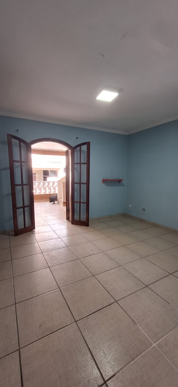VENDA EXCLUSIVA!  Casa de 3 Dormitórios (sendo 1 Suíte com Banheira) em Osasco-SP!