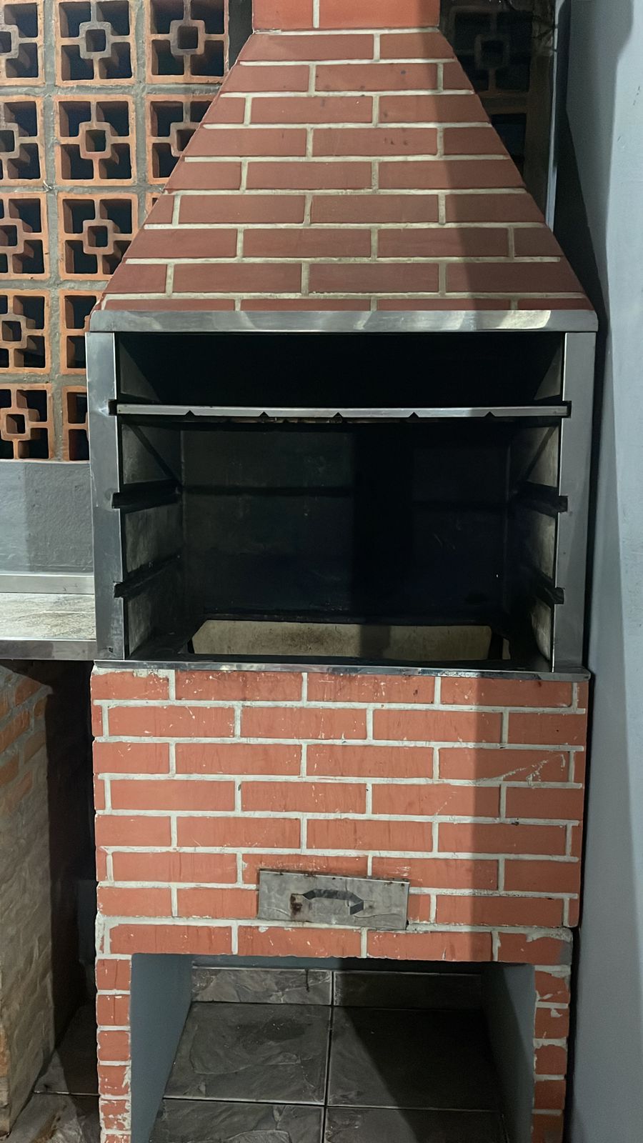 ALUGA-SE EXCELENTE ESPAÇO PARA FESTAS ???? NO JD ARPOADOR NA RUA Rubens Reis Rezende - SP 