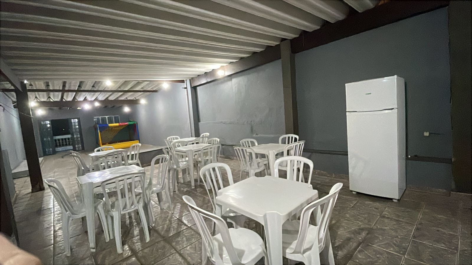 ALUGA-SE EXCELENTE ESPAÇO PARA FESTAS ???? NO JD ARPOADOR NA RUA Rubens Reis Rezende - SP 