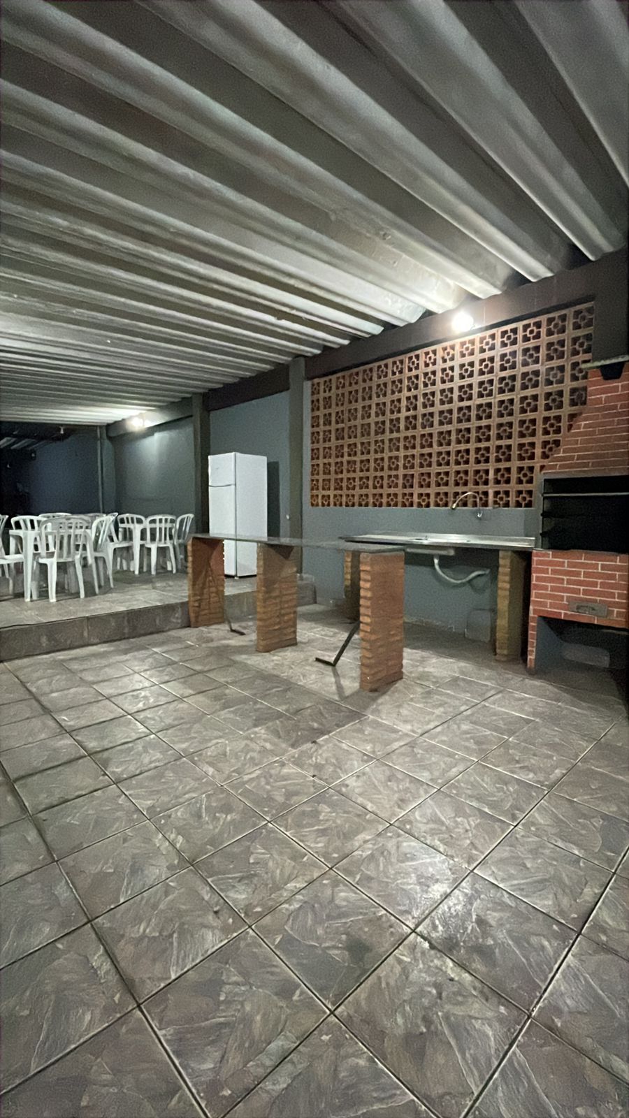 ALUGA-SE EXCELENTE ESPAÇO PARA FESTAS ???? NO JD ARPOADOR NA RUA Rubens Reis Rezende - SP 