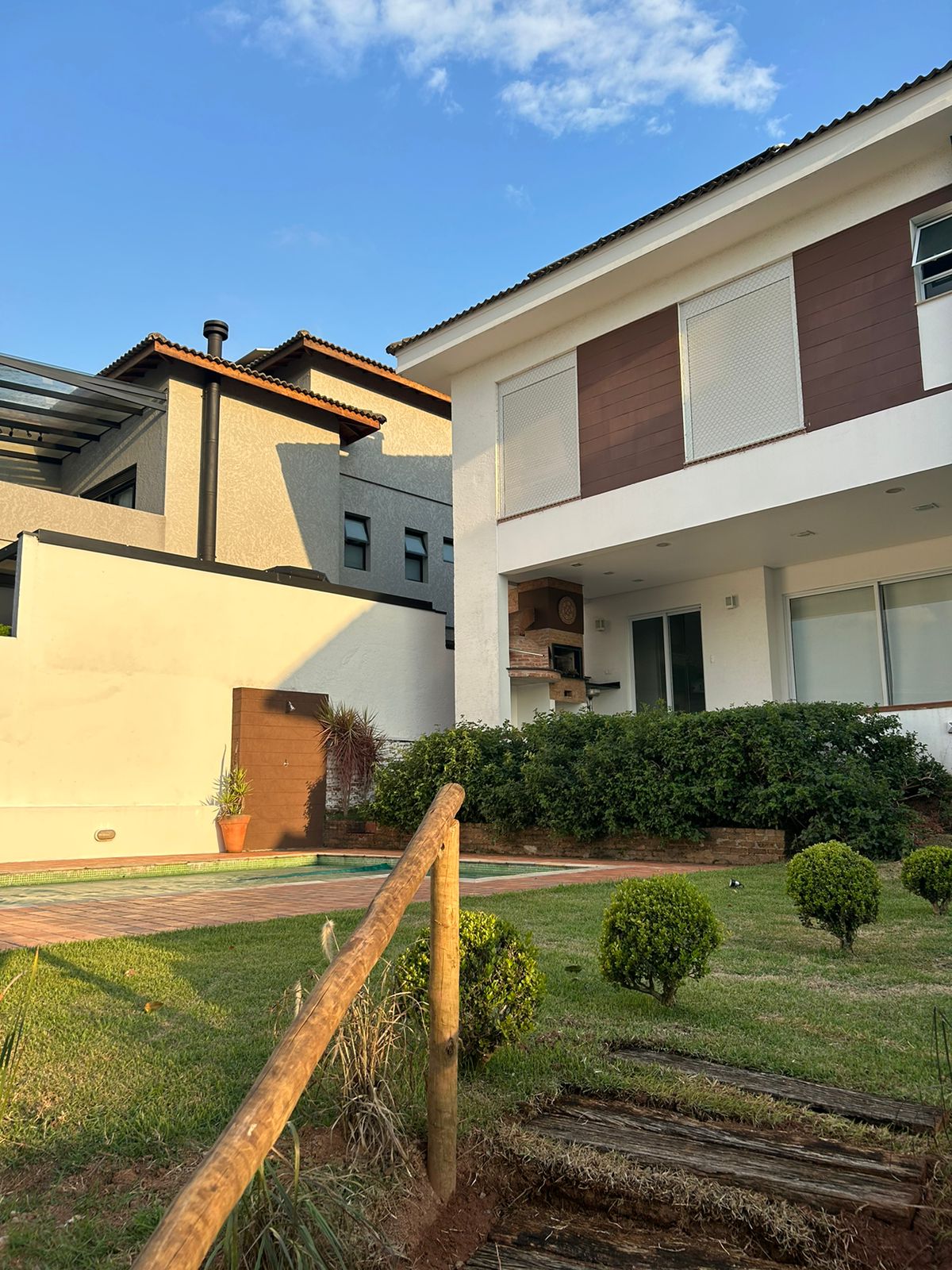?✨ CASA À VENDA – CONDOMÍNIO GOLF VILLAGE 