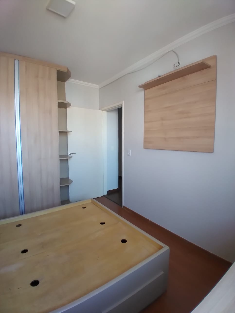  APARTAMENTO PARA LOCAÇÃO – AVENIDA FLORA 