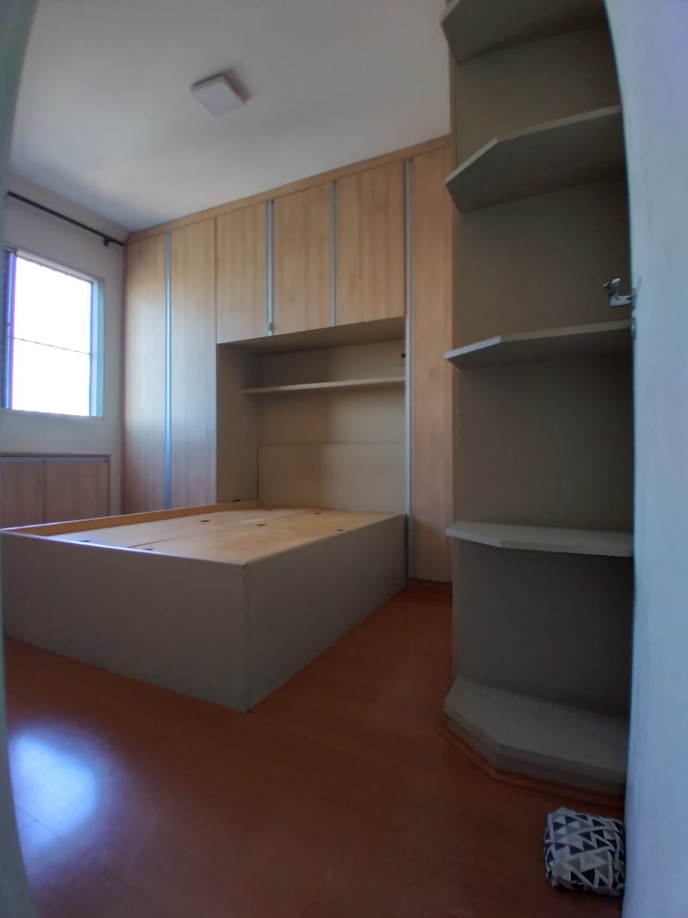 APARTAMENTO PARA LOCAÇÃO – AVENIDA FLORA 